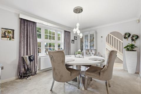 undefined, Fairlands Avenue, Buckhurst Hill IG9