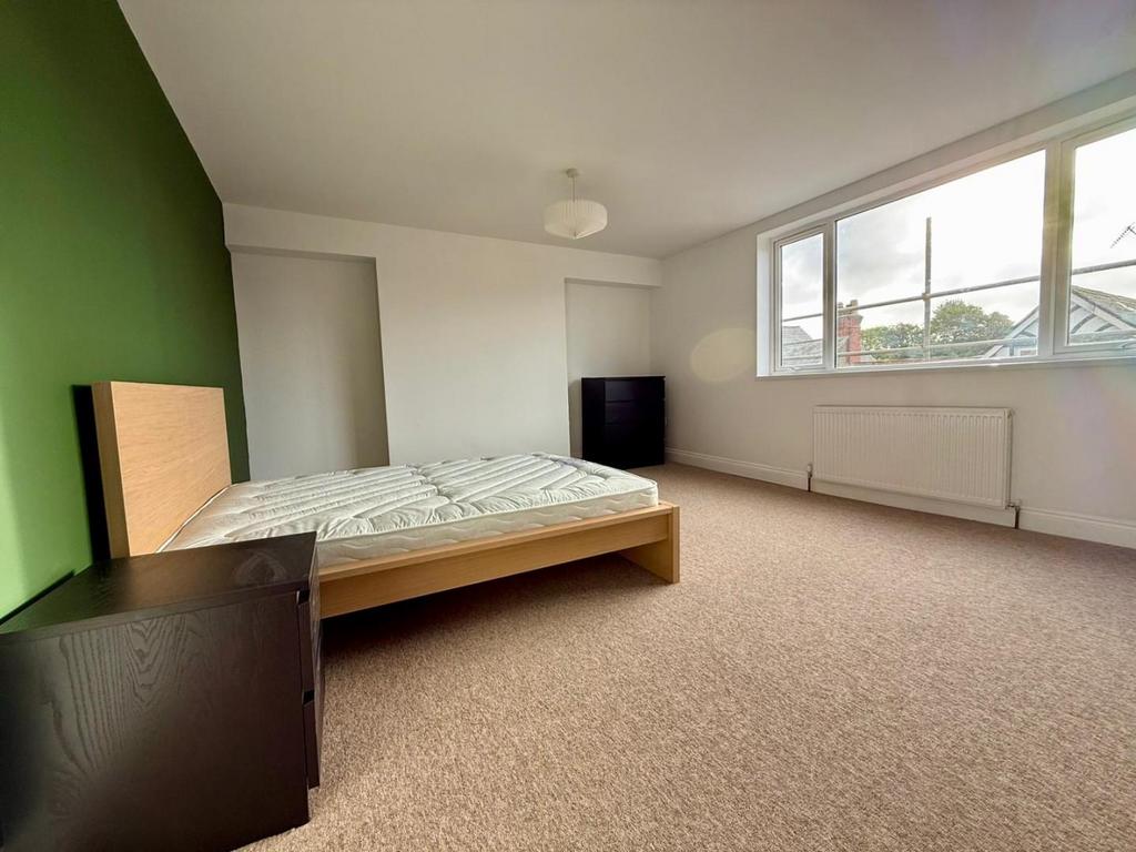 Room6.jpeg