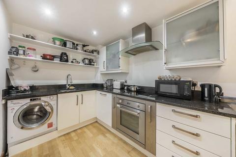 2 bedroom flat for sale, Cuba Street, London E14