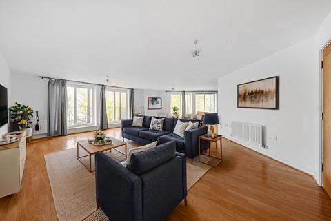 2 bedroom apartment for sale, The Boulevard, Greenhithe DA9