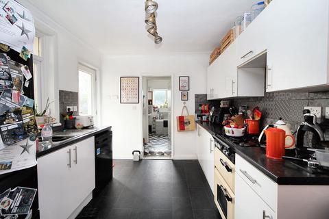3 bedroom semi-detached house for sale, Godinton Road, Ashford TN23