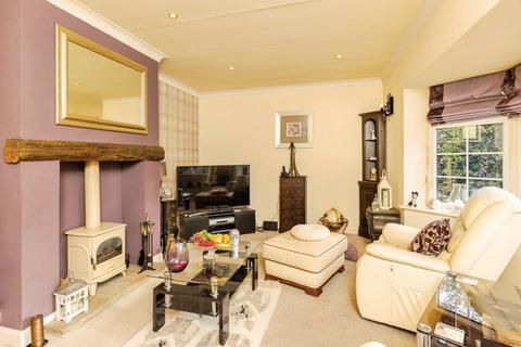 3 bedroom detached house for sale, Halifax Road, Liversedge WF15