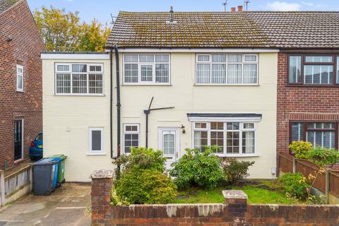 Greymist Avenue, Woolston, WA1
