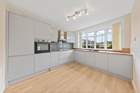 4 bedroom semi-detached house for sale, Greymist Avenue, Woolston, WA1