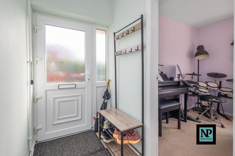 4 bedroom semi-detached house for sale, Elizabeth Avenue, Polesworth, B78