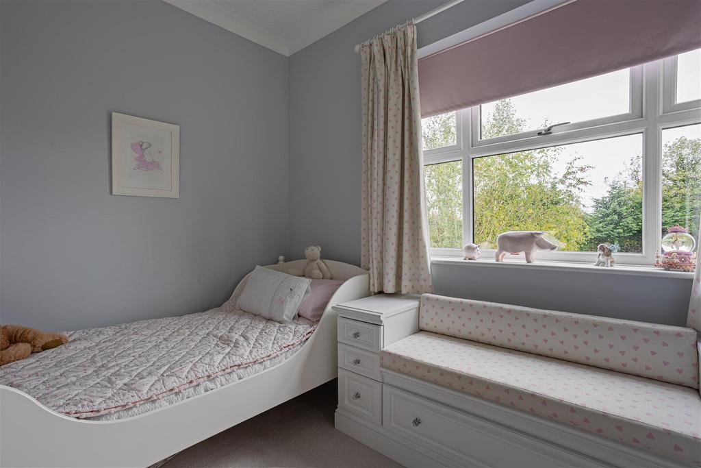 30 Lakeside 106.jpg