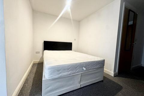 undefined, 15 Wolstenholme Square, Liverpool