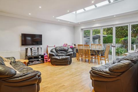 3 bedroom property for sale, West End Lane, Pinner, HA5