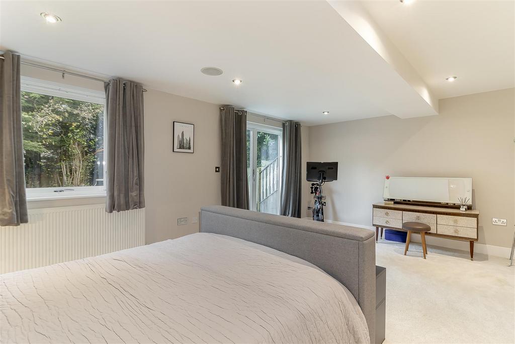 Master Bedroom - B.jpg