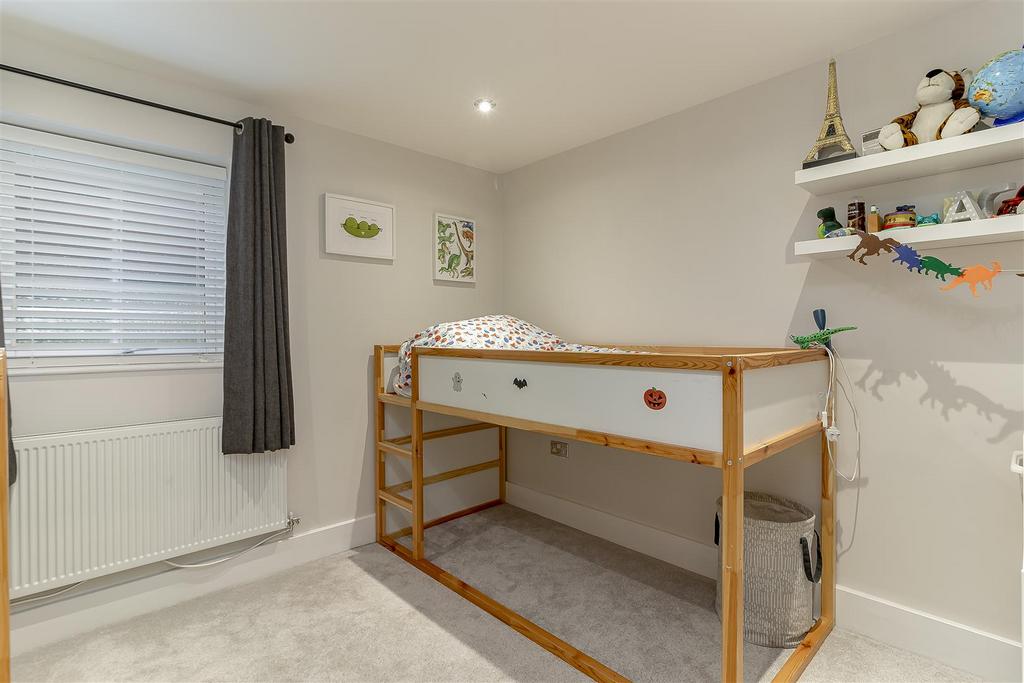 Bedroom 4.jpg