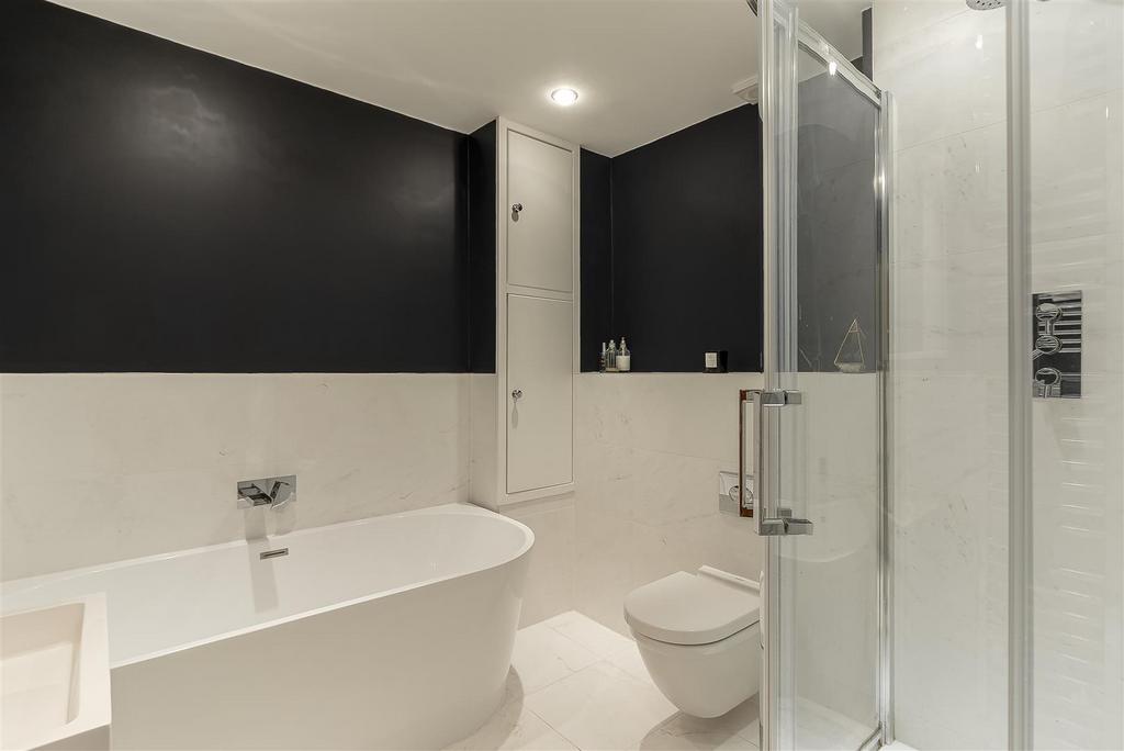 Bathroom.jpg
