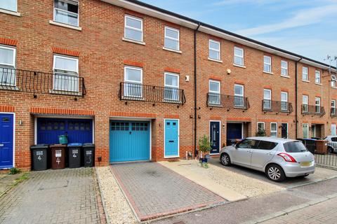 4 bedroom house for sale, Oaklands Wood, Hatfield AL10