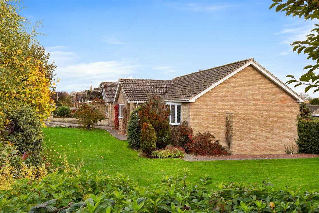18 Farmanby Close -03[1].jpg
