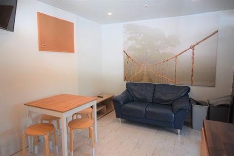 3 bedroom end of terrace house for sale, Forest Road, Colchester, CO4