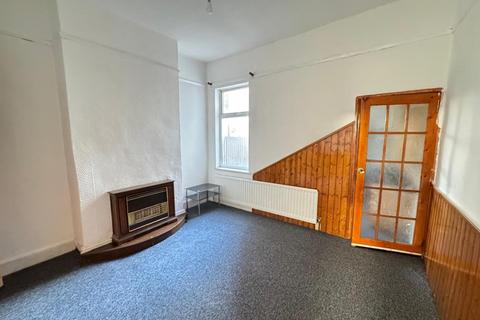 3 bedroom terraced house to rent, Newcombe Road, Handsworth, Birmingham, B21 8BY