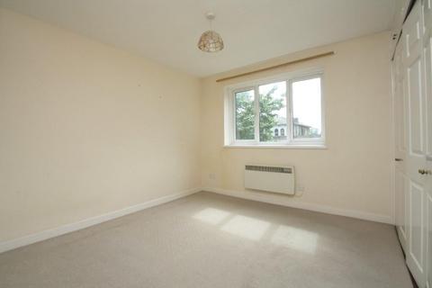 2 bedroom apartment to rent, Sidney Road, Staines-upon-Thames, TW18