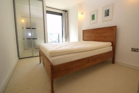 1 bedroom apartment to rent, High Street, Slough SL1