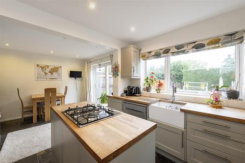 3 bedroom semi-detached house for sale, Barrons Row, Harpenden