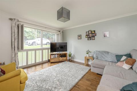 3 bedroom semi-detached house for sale, Barrons Row, Harpenden