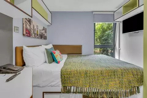 1 bedroom private hall to rent - View 2