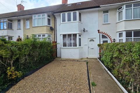 3 bedroom terraced house for sale, Highlands Avenue, Spinney Hill, NN3 6BG