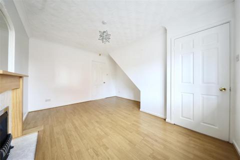 undefined, Cundall Close, Hull