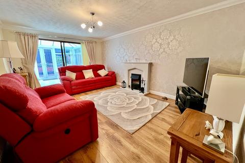 2 bedroom bungalow for sale, Regency Gardens, Grantham, NG31