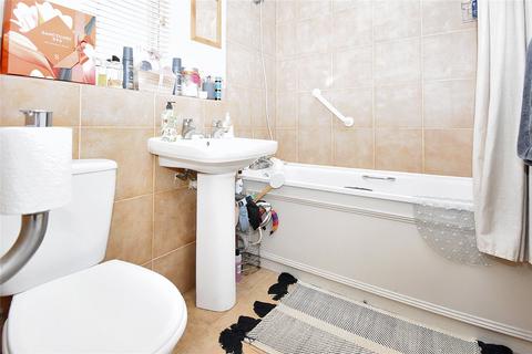1 bedroom apartment to rent, Cleveland Grove, Newbury, Berkshire, RG14