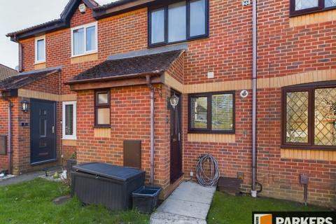 2 bedroom terraced house to rent, Amberley Court, Ashurst Bridge