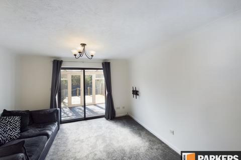 2 bedroom terraced house to rent, Amberley Court, Ashurst Bridge