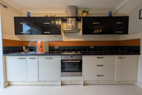4 bedroom semi-detached house for sale, Hale End Road, London, E17