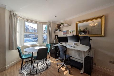 undefined, Hale End Road, London, E17