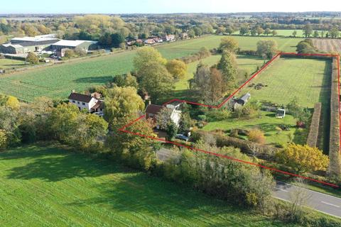 4 bedroom detached house for sale, London Road, Suton, Wymondham, Norfolk, NR18