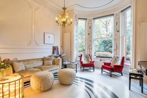 3 bedroom flat for sale, Lennox Gardens, Knightsbridge, London, SW1X