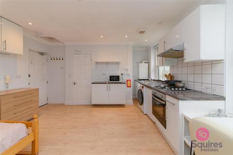 Studio to rent, Bartholomew Road, London
