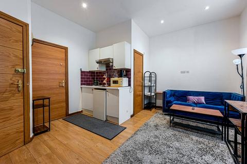 1 bedroom flat to rent, Kempsford Gardens, SW5 9LA, Earls Court, London, SW5