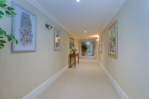 undefined, Fleur De Lis, Wokingham, RG40