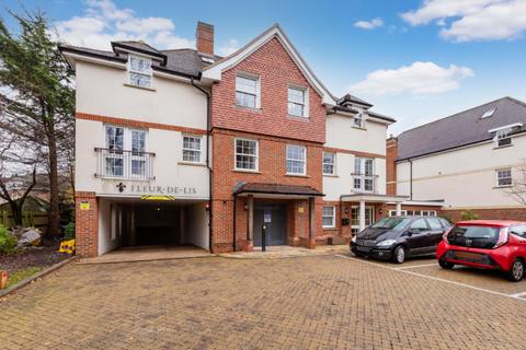 undefined, Fleur De Lis, Wokingham, RG40