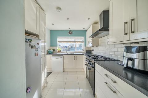 3 bedroom semi-detached house for sale, Halsbury Road West, Northolt