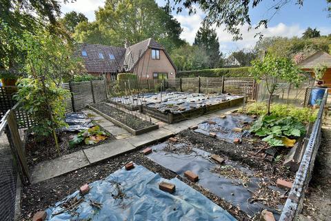 4 bedroom detached house for sale, Wimborne Road East, Ferndown, BH22