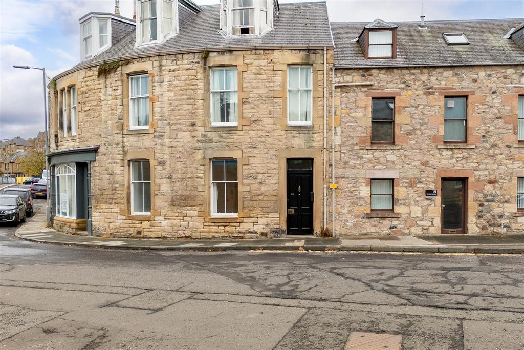 20 queen street-01.jpg