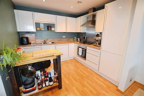 1 bedroom flat to rent, Heron Place, Granton, Edinburgh, EH5