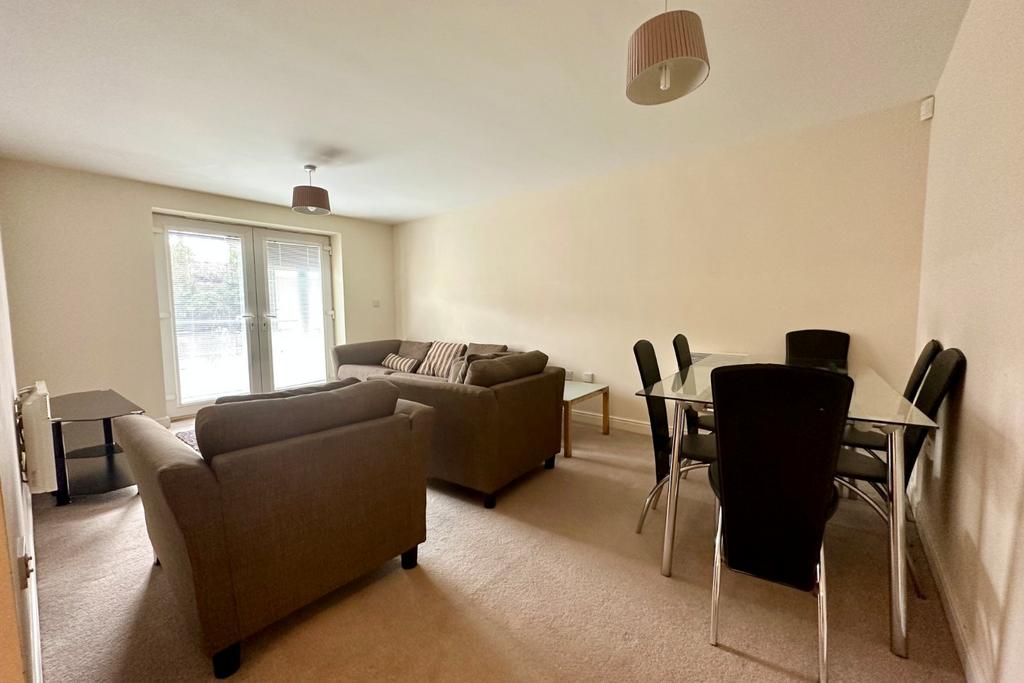 Living/Dining Room