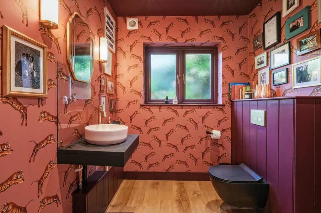 Guest Cloakroom