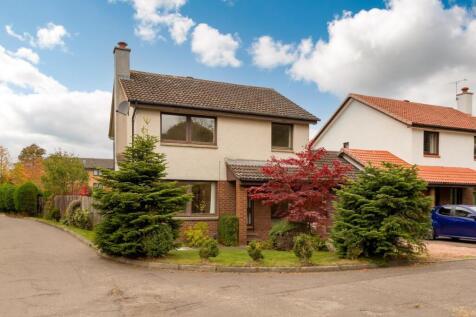 5 bedroom Detached for sale