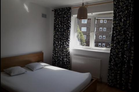 2 bedroom flat to rent, Dianthus Close, London, SE2
