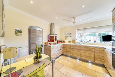3 bedroom detached bungalow for sale, Mimosa Drive, Woldingham, CR3