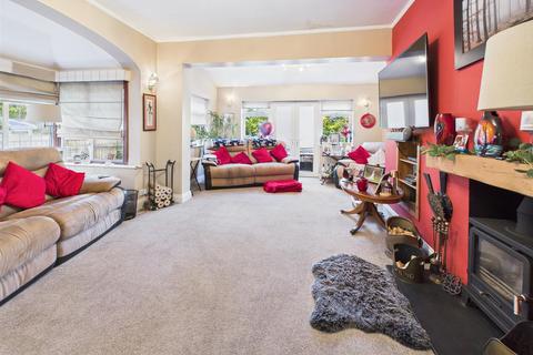 undefined, Downs Road, Coulsdon CR5