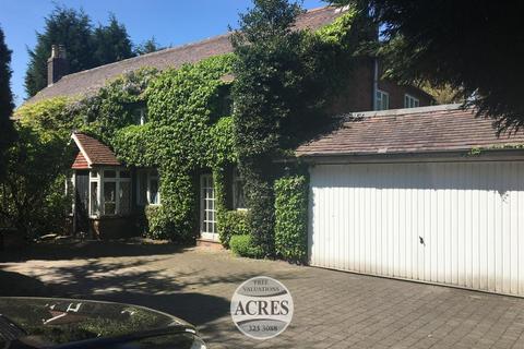 4 bedroom detached house for sale, Station Approach, Four Oaks