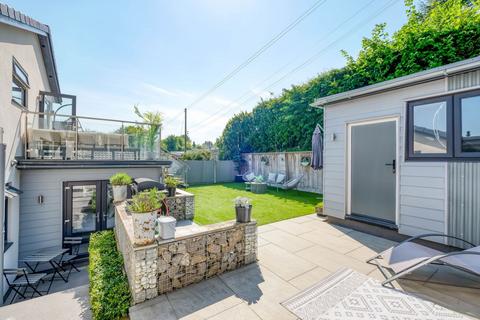 5 bedroom link detached house for sale, Westfields, Catshill, B61